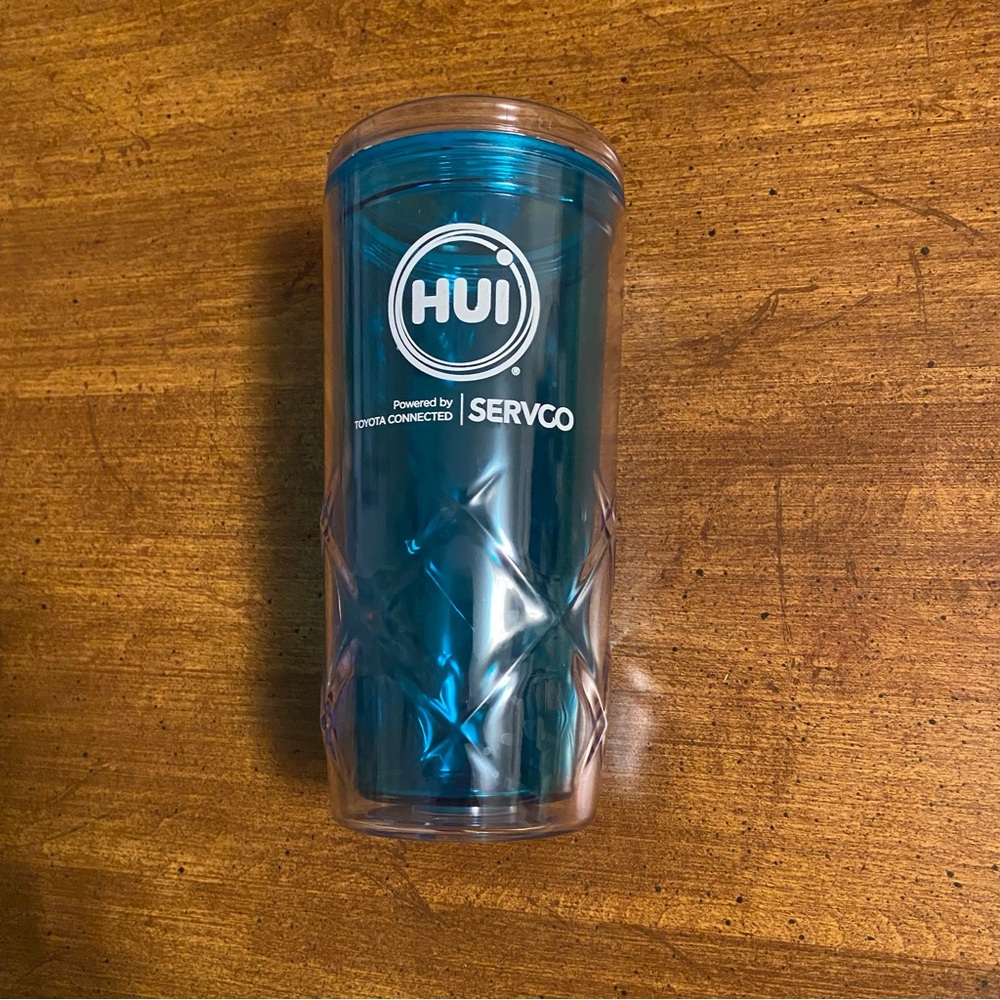 HUI Toyota Servco Hawaii Plastic 18 oz Tumbler Cup (NWOT)